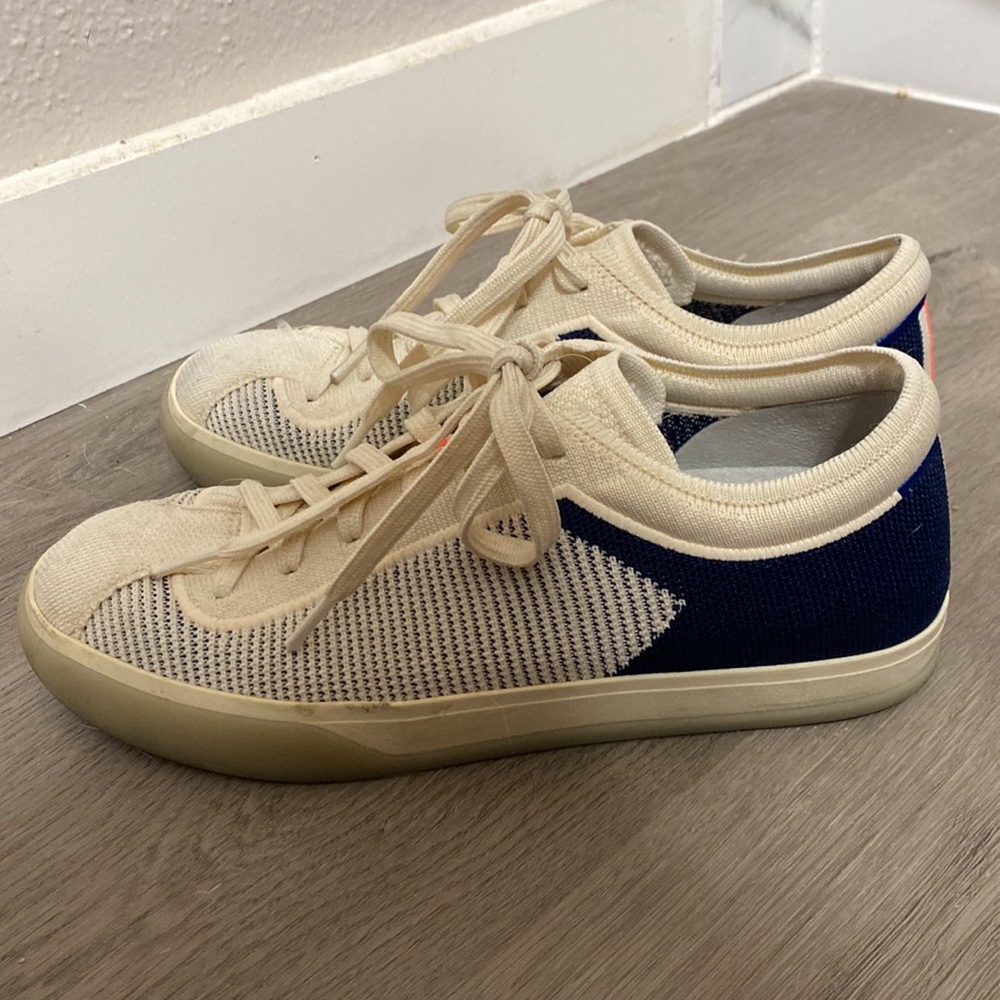 Limited Edition Rothy’s Lace Up Sneaker - Picture 4 of 5